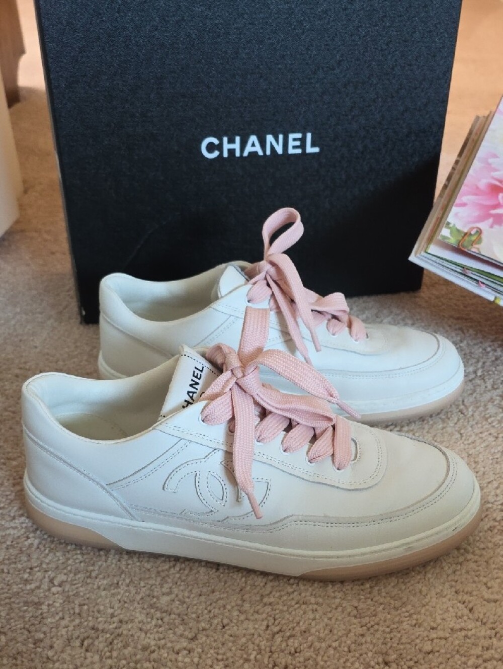 CHANEL White Leather Sneakers with Pink Laces Size 40